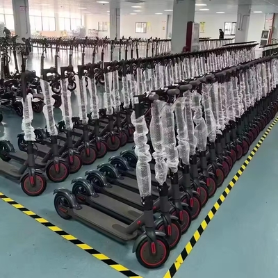 強力なモーターとリチウムバッテリー 電気スクーター 都市通勤用 折りたたみ 8.5インチオフロードタイヤ ユニセックス