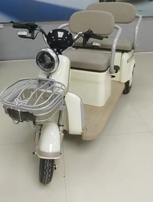乗組員付き休憩用電気自動車 強力な801-1000Wのモーター付きの中国小型電気三輪車