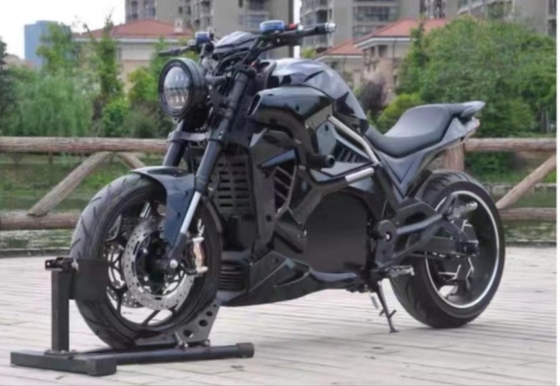 高速電動モーターカー 前面と後ろの72Vバッテリー ディスクブレーキ ダブルクライミング