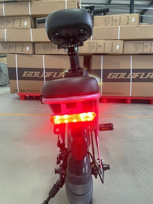 成人用電気自転車 充電時間 3時間 タイヤ幅 20*2.8 便利