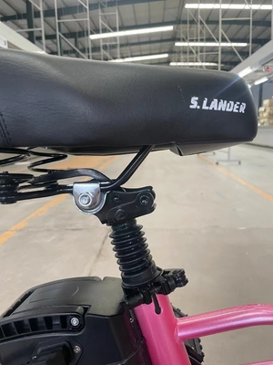 2輪式折りたたみ可能な電気自転車 ペダルと電気ライト 電力あたり走行距離60km 充電時間3時間