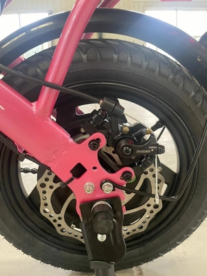 2輪式折りたたみ可能な電気自転車 ペダルと電気ライト 電力あたり走行距離60km 充電時間3時間