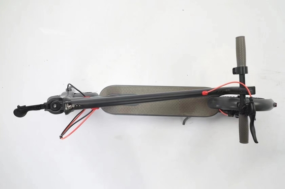 環境に優しい軽量折りたたむスクーターを直接生産する 最大速度31~40km/h 充電距離40~60km