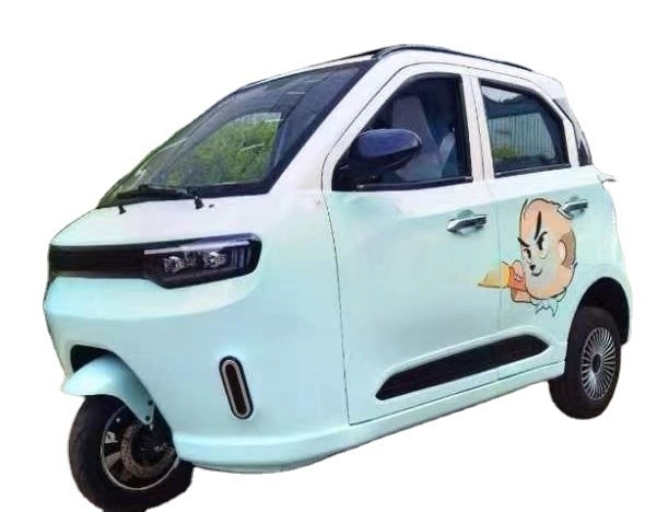 閉ざされた車体型と電圧60Vの電気三輪バイク リチウム電池で動かす