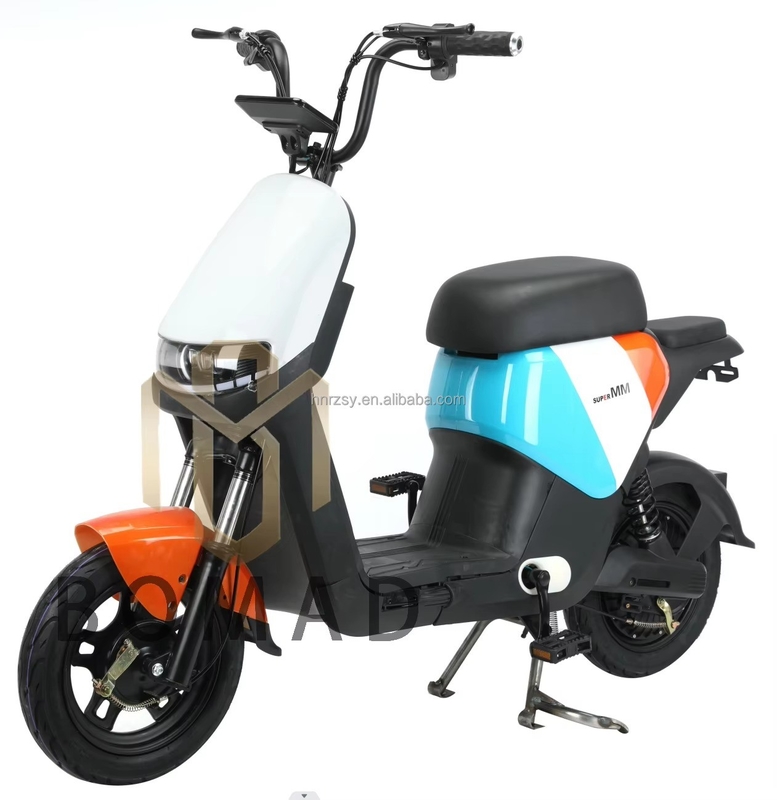 3 スピードギア 電気都市自転車 電気自転車 スクーター 複数のカラーオプションと6〜8時間の充電時間を持つ自転車